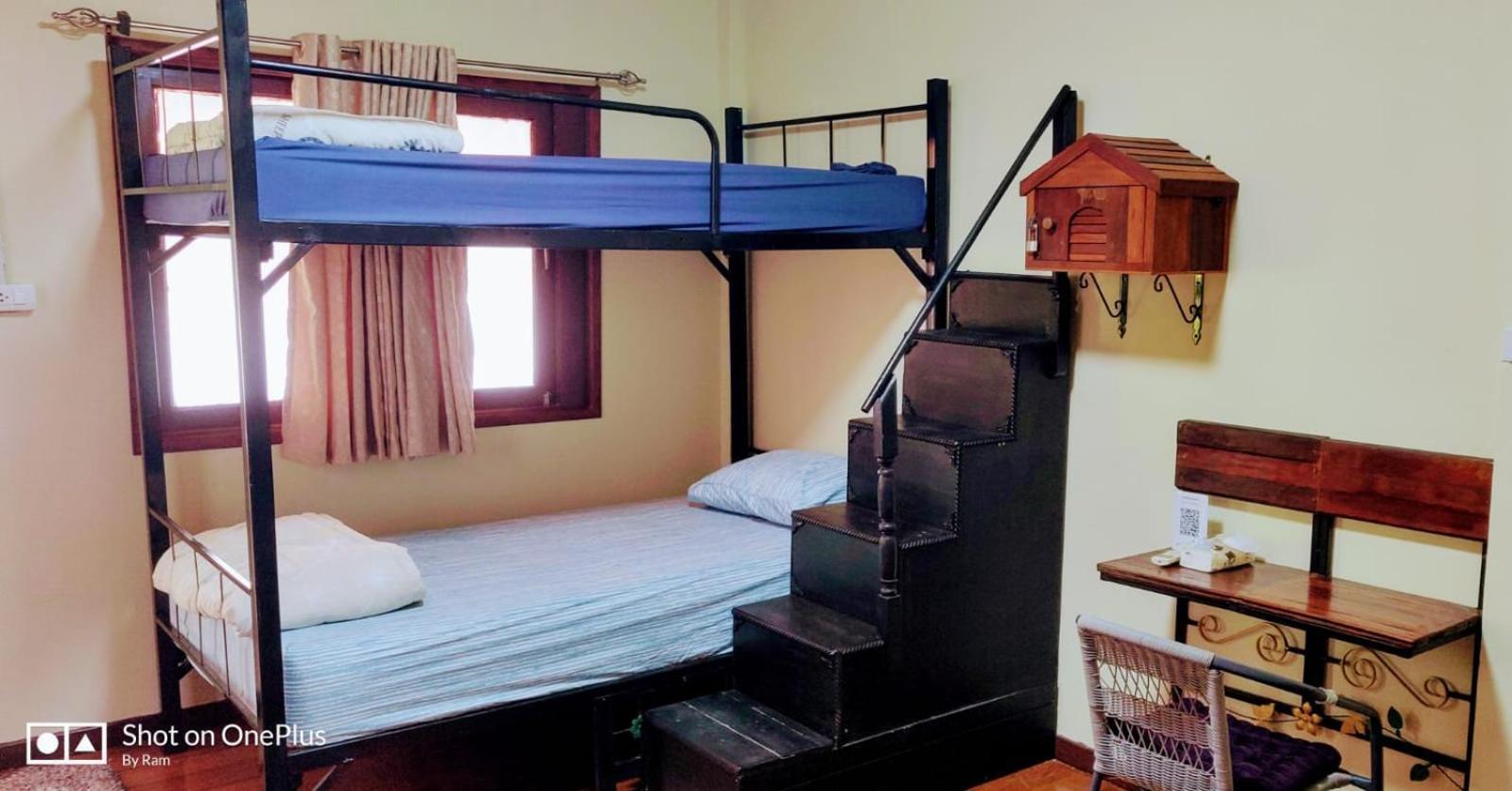 V House Hotel Phranakhonszi Ajutthaja Kültér fotó
