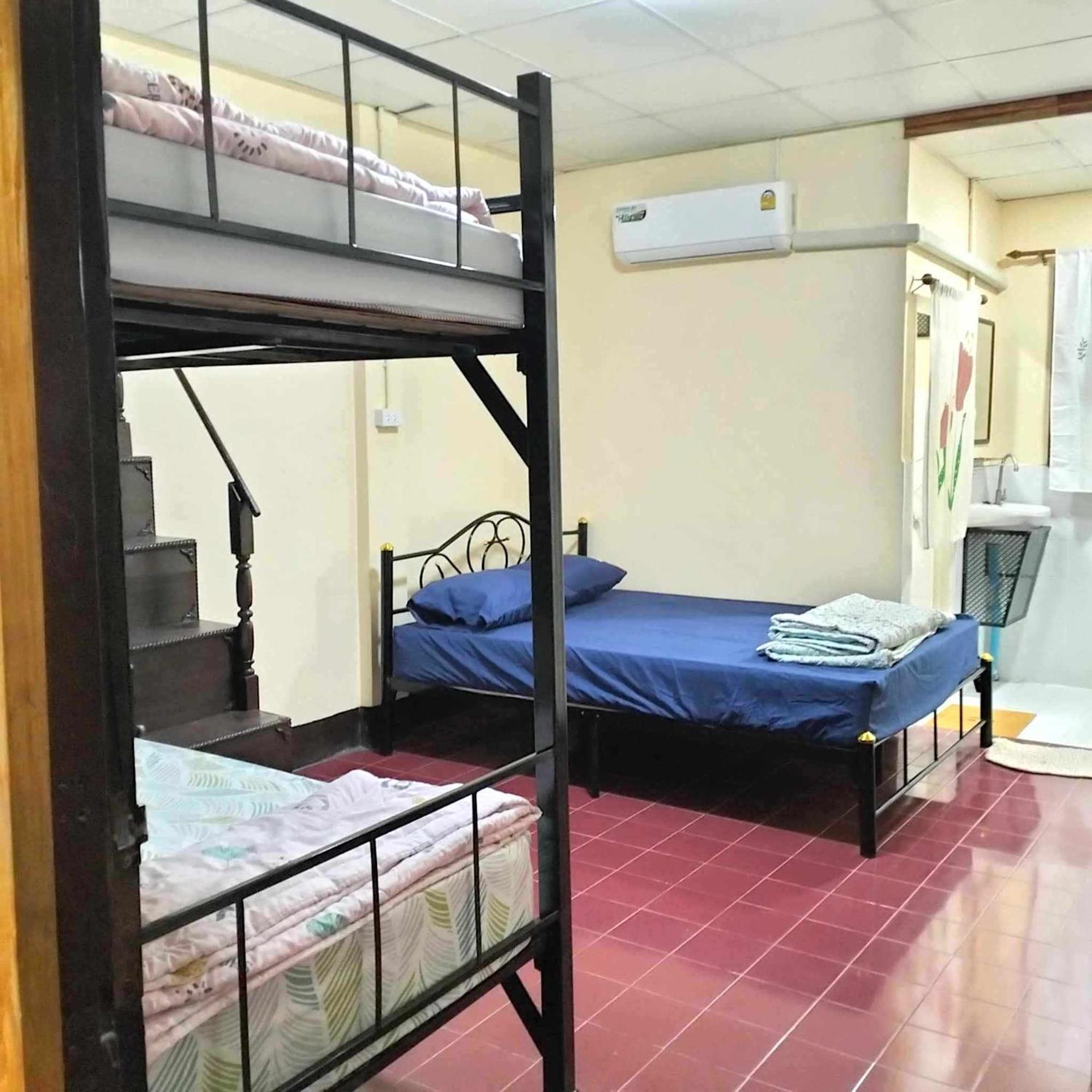 V House Hotel Phranakhonszi Ajutthaja Kültér fotó