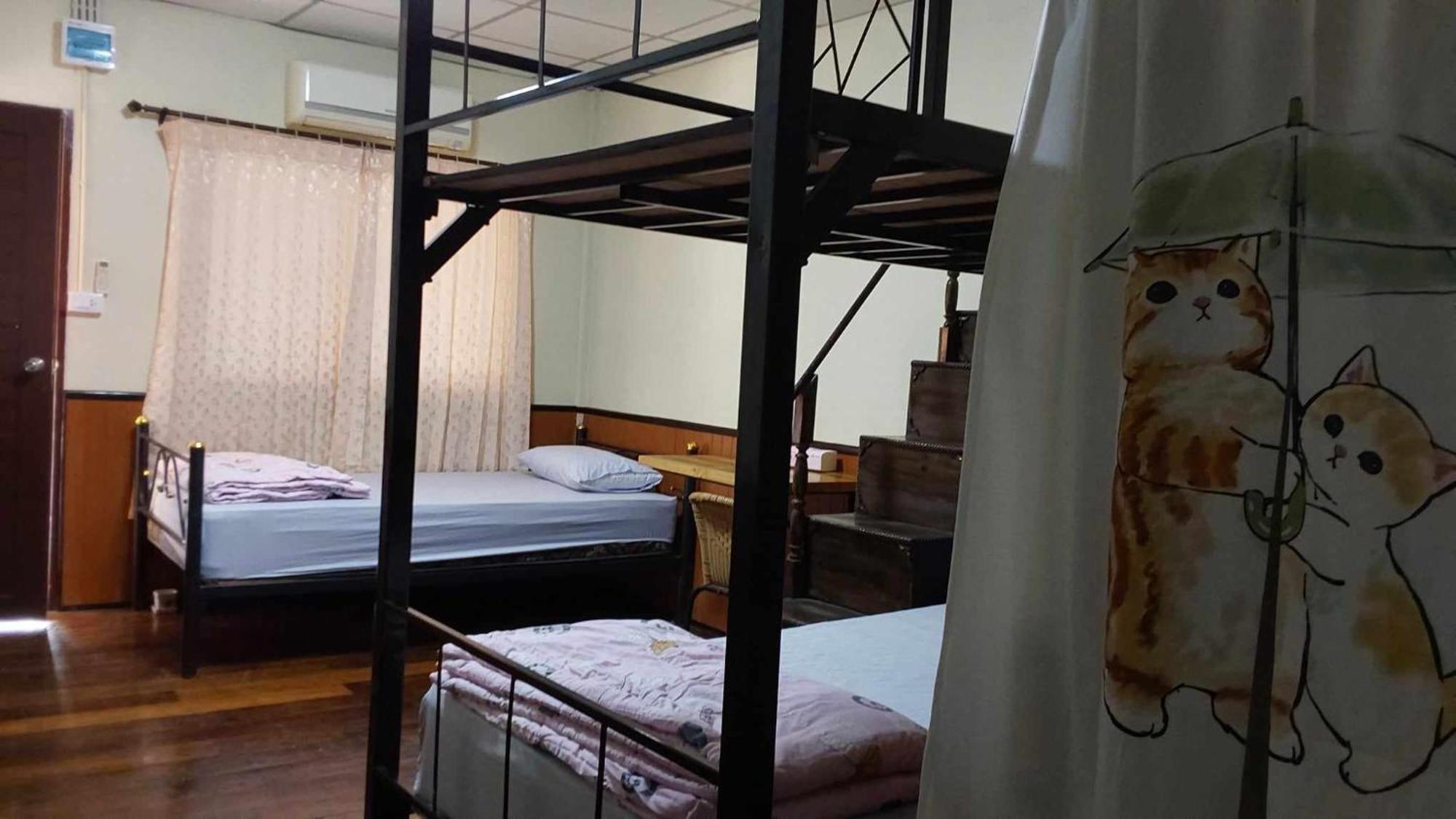 V House Hotel Phranakhonszi Ajutthaja Kültér fotó